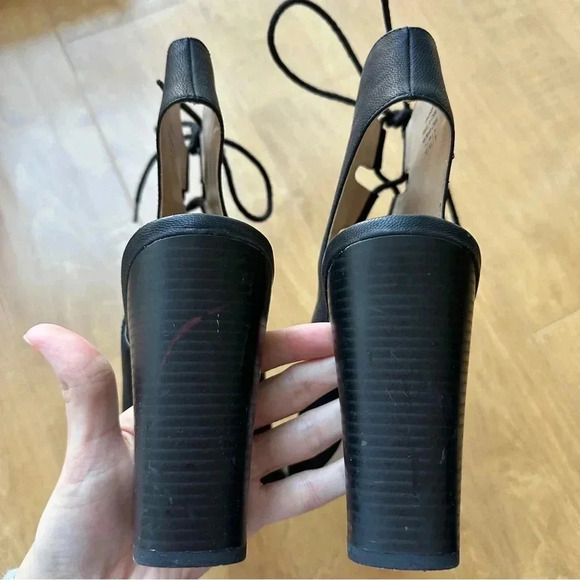 Mix No. 6 Black Lace Up Block Heels, Cocktail Party Sandal Heels, Size 10 - Picture 4 of 13